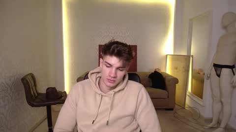 Snapshot of maxkaiden chatting on 02-24-25, 05:33 MaxKaiden online show from 02-24-25, 05:33