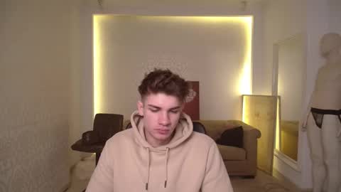 Snapshot of maxkaiden chatting on 02-27-25, 05:45 MaxKaiden online show from 02-27-25, 05:45