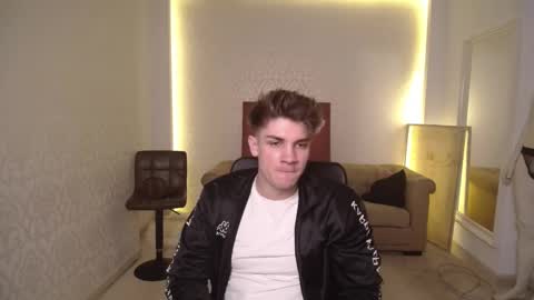 Snapshot of maxkaiden chatting on 03-04-25, 05:21 MaxKaiden online show from 03-04-25, 05:21