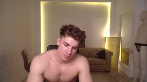 Snapshot of maxkaiden chatting on 03-05-25, 11:28 MaxKaiden online show from 03-05-25, 11:28