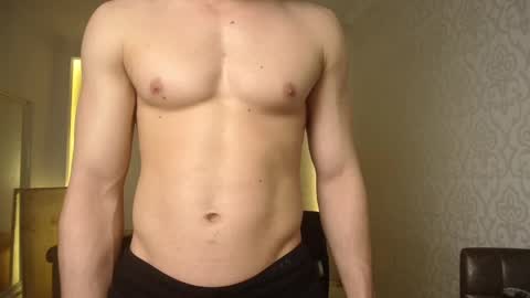 Snapshot of maxkaiden chatting on 03-12-25, 11:20 MaxKaiden online show from 03-12-25, 11:20