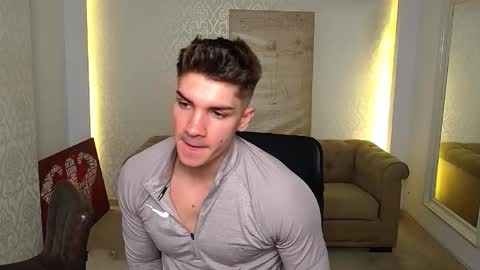 Snapshot of maxkaiden chatting on 10-05-25, 04:44 MaxKaiden online show from 10-05-25, 04:44