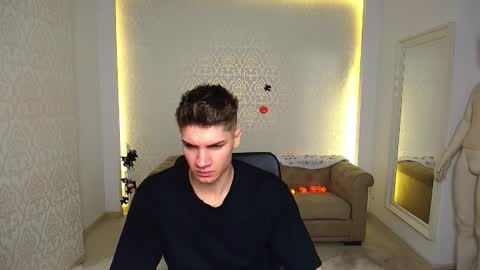 Snapshot of maxkaiden chatting on 10-20-25, 04:57 MaxKaiden online show from 10-20-25, 04:57