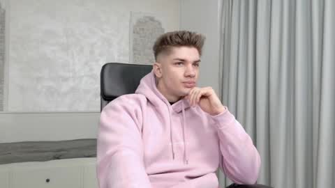 MaxKaiden online show from 04-03-26, 04:21