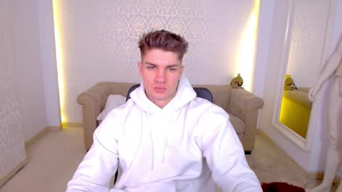 MaxKaiden online show from 04-11-26, 09:13