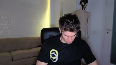 MaxKaiden online show from 06-11-26, 04:21