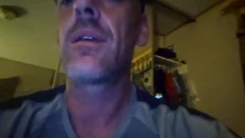 Snapshot of maxlme2721063 chatting on 06-11-26, 03:59 maxlme2721063 online show from 06-11-26, 03:59