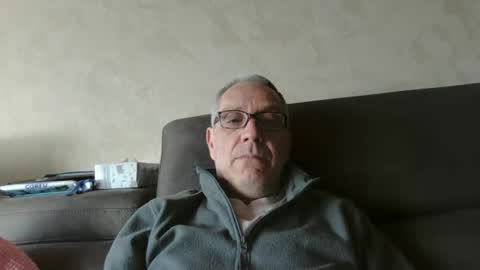 Snapshot of maxou569 chatting on 03-07-25, 08:13 maxou569 online show from 03-07-25, 08:13