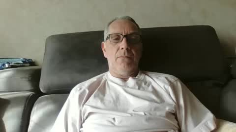 Snapshot of maxou569 chatting on 03-07-25, 11:18 maxou569 online show from 03-07-25, 11:18