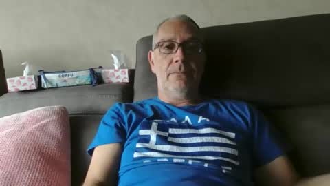 Snapshot of maxou569 chatting on 10-05-25, 09:18 maxou569 online show from 10-05-25, 09:18