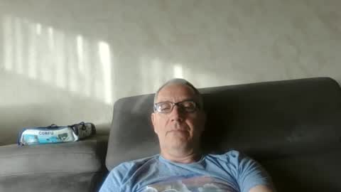 Snapshot of maxou569 chatting on 11-03-25, 08:37 maxou569 online show from 11-03-25, 08:37
