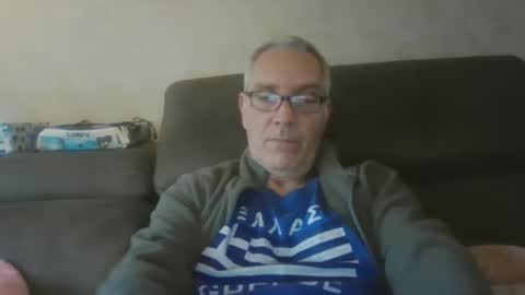 Snapshot of maxou569 chatting on 11-10-25, 07:07 maxou569 online show from 11-10-25, 07:07