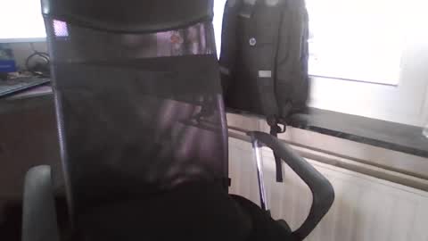 Snapshot of maxou569 chatting on 07-13-26, 08:39 maxou569 online show from 07-13-26, 08:39