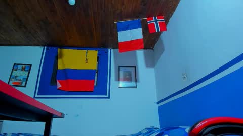 MAX online show from 02-12-26, 11:00