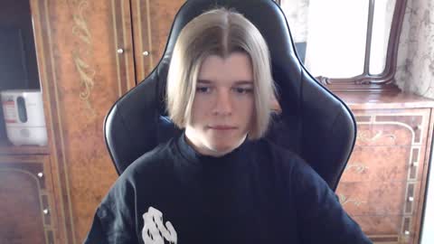 Max online show from 12-21-24, 10:17