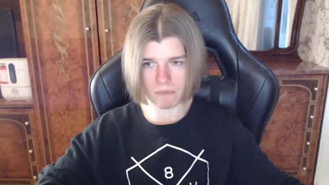 Max online show from 01-27-25, 01:09