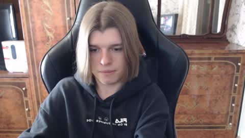 Max online show from 02-22-25, 05:02