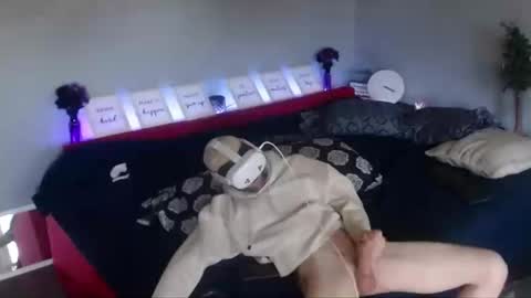 MaxRouger online show from 09-25-25, 06:00