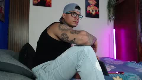 maxstroncm18 online show from 07-12-26, 01:02