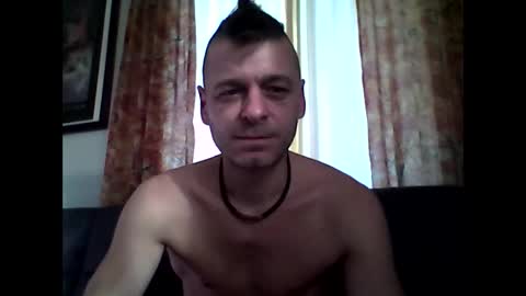 MaxTheWolf online show from 10-24-25, 08:05