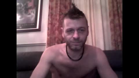MaxTheWolf online show from 11-04-25, 11:04