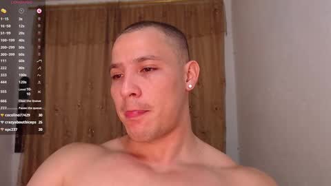 Snapshot of maxwel949813 chatting on 12-27-24, 01:18 Max online show from 12-27-24, 01:18