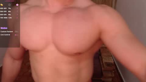 Snapshot of maxwel949813 chatting on 02-08-25, 05:51 Max online show from 02-08-25, 05:51