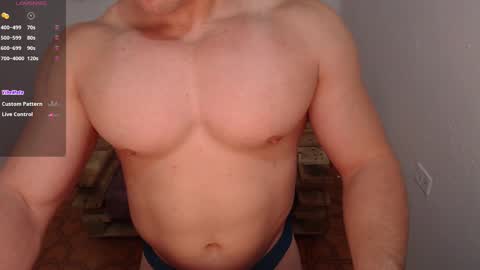 Snapshot of maxwel949813 chatting on 03-01-25, 05:42 Max online show from 03-01-25, 05:42