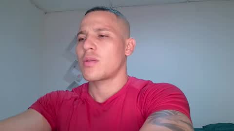 Snapshot of maxwel949813 chatting on 03-12-26, 04:18 Max online show from 03-12-26, 04:18