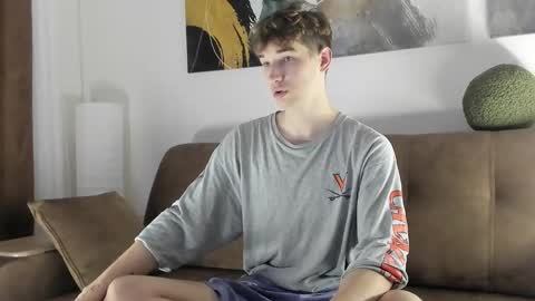 Snapshot of maxwellchik chatting on 09-26-25, 04:55 maxwellchik online show from 09-26-25, 04:55