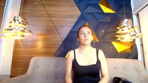 Snapshot of maxx_caprice chatting on 09-18-25, 11:01 gabby online show from 09-18-25, 11:01