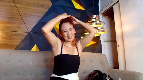 Snapshot of maxx_caprice chatting on 09-19-25, 11:11 gabby online show from 09-19-25, 11:11