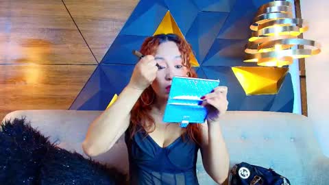 Snapshot of maxx_caprice chatting on 10-02-25, 11:06 gabby online show from 10-02-25, 11:06