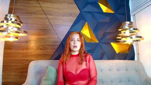 Snapshot of maxx_caprice chatting on 11-25-25, 03:06 gabby online show from 11-25-25, 03:06