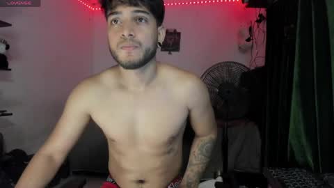 Snapshot of maxximus_10 chatting on 04-01-26, 03:29 maxximus_10 online show from 04-01-26, 03:29