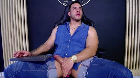 Snapshot of maxxxpowerful chatting on 12-02-24, 03:14 maxxxpowerful online show from 12-02-24, 03:14