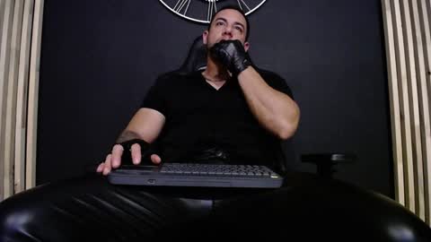 Snapshot of maxxxpowerful chatting on 01-24-25, 02:49 maxxxpowerful online show from 01-24-25, 02:49