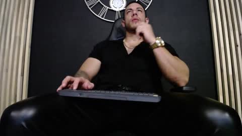 Snapshot of maxxxpowerful chatting on 02-06-25, 02:44 maxxxpowerful online show from 02-06-25, 02:44