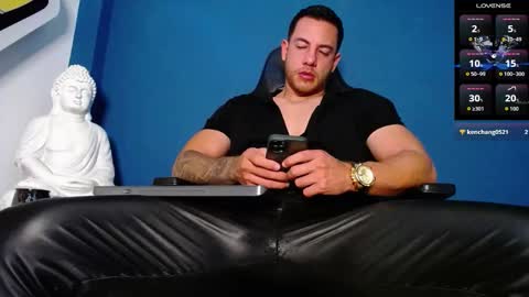 Snapshot of maxxxpowerful chatting on 10-14-25, 05:58 maxxxpowerful online show from 10-14-25, 05:58