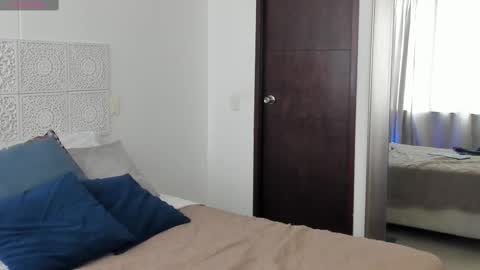 Victoria online show from 09-17-25, 08:43