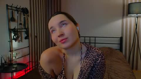 Dani and May online show from 03-03-25, 04:58