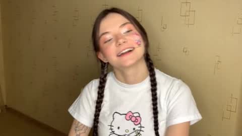 may online show from 11-25-25, 05:57