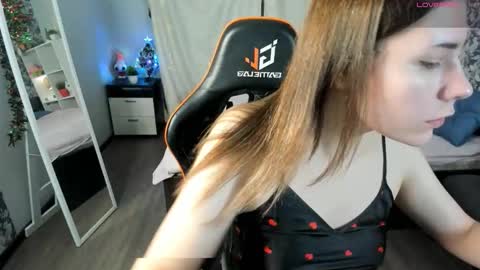 Leila online show from 01-16-26, 09:35