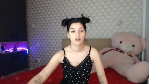 Snapshot of maya_and_guests chatting on 01-14-25, 11:53 Maya online show from 01-14-25, 11:53