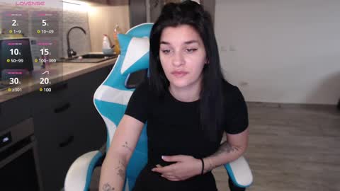 Snapshot of maya_and_guests chatting on 03-02-25, 10:56 Maya online show from 03-02-25, 10:56