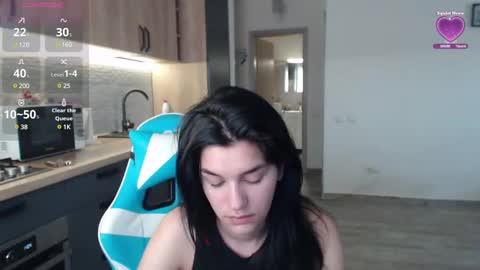 Snapshot of maya_and_guests chatting on 03-06-25, 11:03 Maya online show from 03-06-25, 11:03