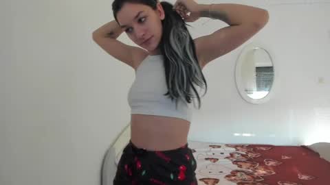 Snapshot of maya_and_guests chatting on 03-01-26, 06:37 Maya online show from 03-01-26, 06:37