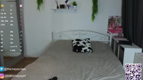 Maya online show from 09-20-25, 03:18