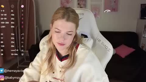 Maya online show from 11-17-25, 04:07