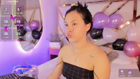 Snapshot of maya_blue_ chatting on 02-12-25, 03:51 Maya online show from 02-12-25, 03:51